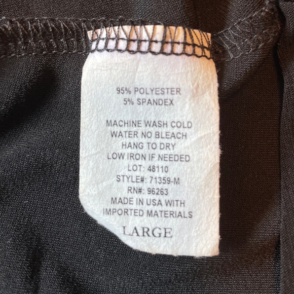 PROSPECT BLVD SLEEVELESS TOP.  SIZE L. - Picture 5 of 6